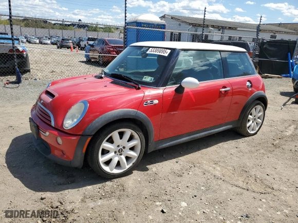 2004 MINI Cooper Hardtop S with VIN WMWRE334X4TD89209, listed as a Copart auction lot 53389895 with 238,668 mi miles and Clean Title. Bid and sale history available at carsss.com. Image 1.
