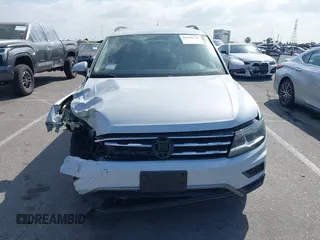 2019 Volkswagen Tiguan S z VIN 3VV1B7AX0KM062437, wystawiony jako IAAI lot #41906720 z przebiegiem 45 157 mil mil oraz . Historia ofert i sprzedaży dostępna na DreamBid. Obrazek 12.