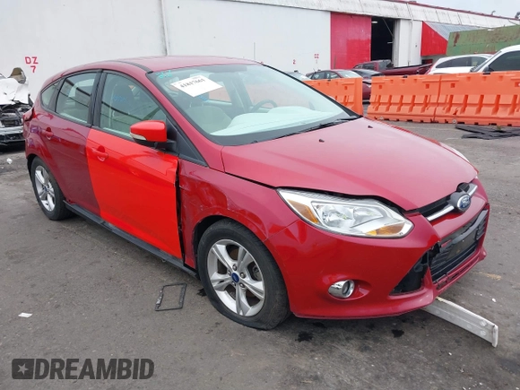 2012 Ford Focus SE with VIN 1FAHP3K27CL285495, listed as a IAAI auction lot 41817661 with 84,823 mi miles and . Bid and sale history available at carsss.com. Image 1.
