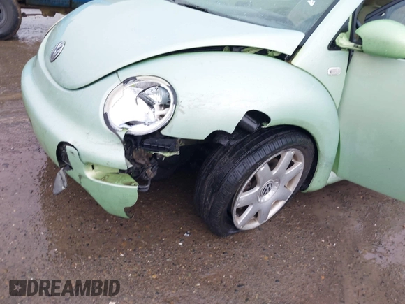 2001 Volkswagen Beetle GLX with VIN 3VWDD21CX1M463267, listed as a IAAI auction lot 41980454 with 120,178 mi miles and . Bid and sale history available at DreamBid. Image 6.