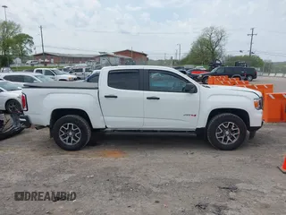 2022 GMC Canyon 4WD AT4 with VIN 1GTG6FEN9N1330466, listed as a IAAI auction lot 42066678 with 15,163 mi miles and . Bid and sale history available at carsss.com. Image 13.