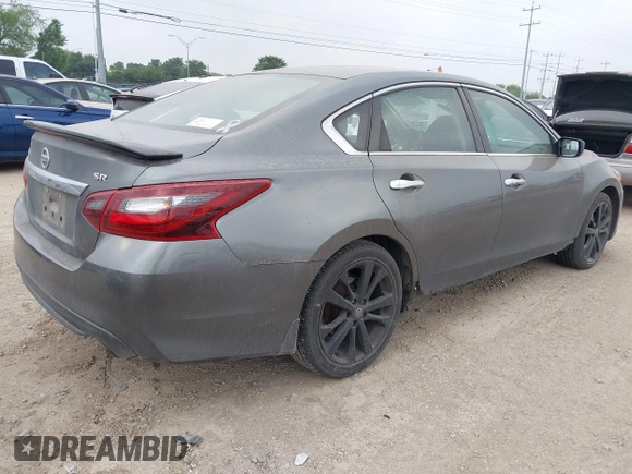 2017 Nissan Altima SL z VIN 1N4AL3AP7HC249081, wystawiony jako IAAI lot #42267925 z przebiegiem 95 529 mil mil oraz . Historia ofert i sprzedaży dostępna na DreamBid. Obrazek 4.