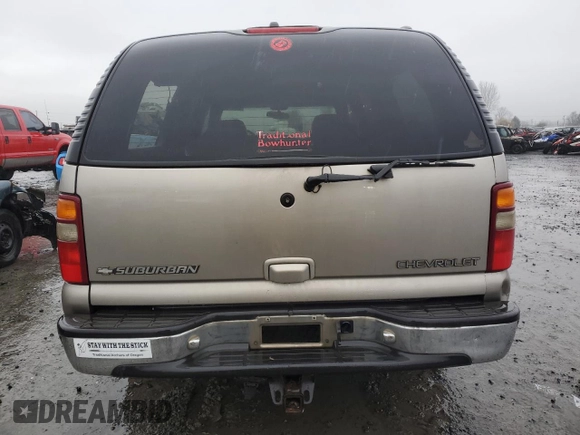 2000 Chevrolet Suburban LS with VIN 3GNFK16TXYG205867, listed as a Copart auction lot 87032424 with 307,632 mi miles and Salvage title. Bid and sale history available at DreamBid. Image 6.