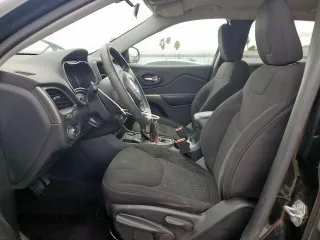 2019 Jeep Cherokee Latitude with VIN 1C4PJLCB6KD264183, listed as a Copart auction lot 64871745 with 121,556 mi miles and Salvage title. Bid and sale history available at DreamBid. Image 7.