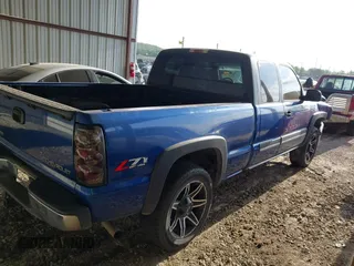 2004 Chevrolet Silverado 1500 Z71 with VIN 1GCEK19T44E171846, listed as a IAAI auction lot 42057527 with 229,080 mi miles and . Bid and sale history available at DreamBid. Image 16.