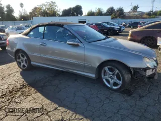 2005 Mercedes-Benz CLK 500 with VIN WDBTK75J05F137914, listed as a Copart auction lot 75536144 with 180,876 mi miles and Clean Title. Bid and sale history available at DreamBid. Image 4.