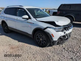 2022 Volkswagen Tiguan SE with VIN 3VV2B7AX4NM049103, listed as a Copart auction lot 61491515 with 39,658 mi miles and Salvage title. Bid and sale history available at DreamBid. Image 13.