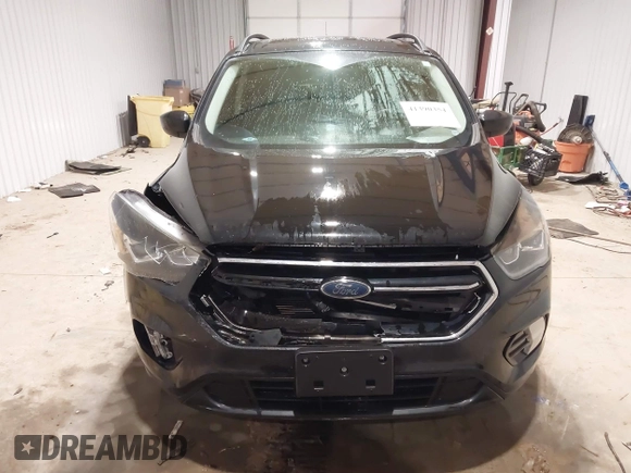 2017 Ford Escape SE with VIN 1FMCU9GD8HUF04133, listed as a IAAI auction lot 41390354 with 93,139 mi miles. Bid and sale history available at carsss.com. Image 12.