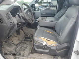 2012 Ford F-250 XL z VIN 1FT7W2BT6CEA76863, wystawiony jako Copart lot #57473505 z przebiegiem 176 404 mil mil oraz Szkoda całkowita • Salvage title. Historia ofert i sprzedaży dostępna na DreamBid. Obrazek 7.