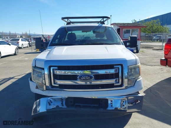 2014 Ford F-150 XL with VIN 1FTNF1CF1EKE14801, listed as a IAAI auction lot 41254462 with 252,444 mi miles. Bid and sale history available at carsss.com. Image 13.