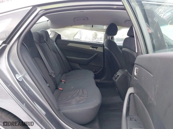 2019 Hyundai Sonata Sport with VIN 5NPE34AF2KH816737, listed as a IAAI auction lot 41631823 with 31,207 mi miles. Bid and sale history available at carsss.com. Image 8.