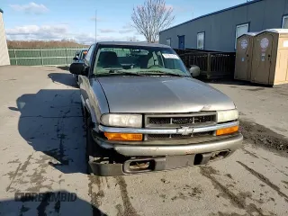 2001 Chevrolet S-10 LS with VIN 1GCDT19W618242218, listed as a Copart auction lot 51921875 with 156,887 mi miles and Salvage Title. Bid and sale history available at DreamBid. Image 11.