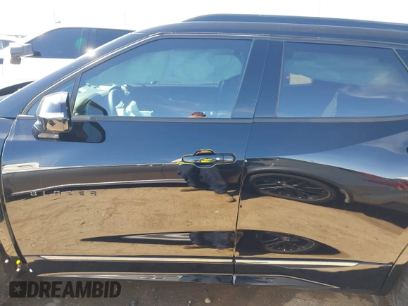 2024 Chevrolet Blazer RS z VIN 3GNKBERS3RS271667, wystawiony jako IAAI lot #41702013 z przebiegiem Nie podano mil oraz . Historia ofert i sprzedaży dostępna na DreamBid. Obrazek 15.