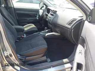 2013 Mitsubishi Outlander SE z VIN 4A4AP4AU5DE003650, wystawiony jako IAAI lot #42063517 z przebiegiem 109 165 mil mil oraz . Historia ofert i sprzedaży dostępna na DreamBid. Obrazek 5.