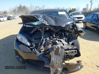 2016 Toyota Sienna XLE with VIN 5TDYK3DCXGS762035, listed as a IAAI auction lot 41664706 with 109,415 mi miles. Bid and sale history available at carsss.com. Image 12.