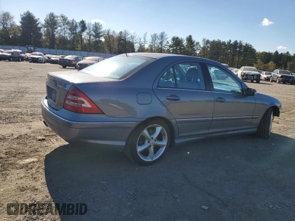 2005 Mercedes-Benz C 230 Kompressor with VIN WDBRF40J75F606095, listed as a Copart auction lot 76104344 with 234,993 mi miles and Salvage title. Bid and sale history available at DreamBid. Image 3.