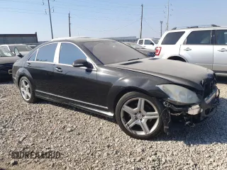 2008 Mercedes-Benz S 550 with VIN WDDNG71X88A197257, listed as a Copart auction lot 49098495 with 182,514 mi miles and Salvage Title. Bid and sale history available at DreamBid. Image 4.