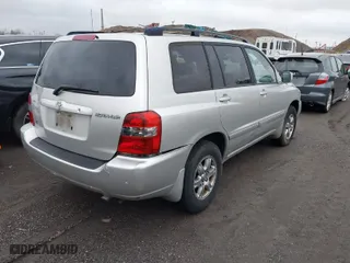 2005 Toyota Highlander with VIN JTEDP21A050085215, listed as a IAAI auction lot 41807809 with 133,953 mi miles. Bid and sale history available at carsss.com. Image 4.