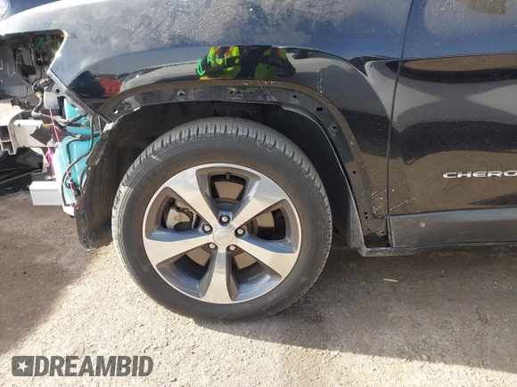 2019 Jeep Cherokee Limited с VIN 1C4PJLDB9KD427679, выставлен на аукционе IAAI как лот 41797126 с пробегом 112 457 миль миль и . История ставок и продаж доступна на DreamBid. Изображение 19.