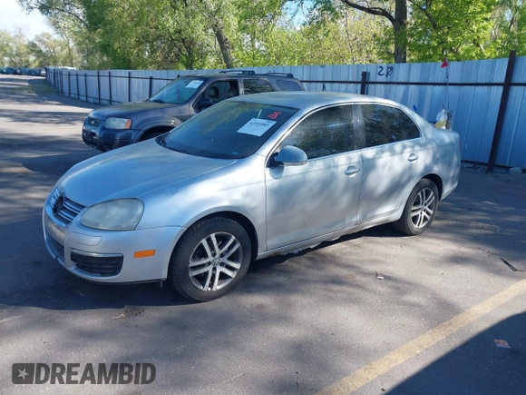 2006 Volkswagen Jetta 2.5L с VIN 3VWRF71K36M693325, выставлен на аукционе IAAI как лот 42101003 с пробегом 356 498 миль миль и . История ставок и продаж доступна на DreamBid. Изображение 2.