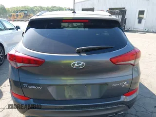 2016 Hyundai Tucson Eco z VIN KM8J3CA23GU218963, wystawiony jako IAAI lot #42120123 z przebiegiem 79 133 mil mil oraz . Historia ofert i sprzedaży dostępna na DreamBid. Obrazek 16.