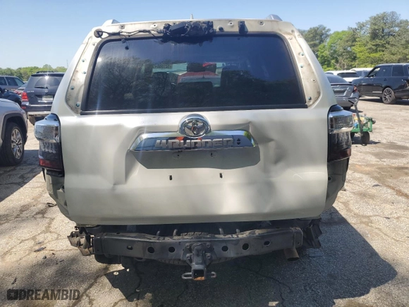 2014 Toyota 4Runner SR5 with VIN JTEZU5JR1E5067248, listed as a Copart auction lot 52190845 with 192,331 mi miles and Salvage Title. Bid and sale history available at carsss.com. Image 6.