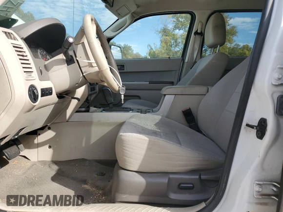 2011 Ford Escape Hybrid с VIN 1FMCU5K33BKB48801, выставлен на аукционе Copart как лот 76886214 с пробегом 179 159 миль миль и Чистый • Clean title. История ставок и продаж доступна на DreamBid. Изображение 7.