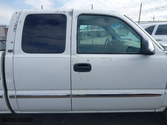 2002 GMC Sierra 1500 SLE with VIN 2GTEC19T421129317, listed as a IAAI auction lot 41311175 with 1 mi miles. Bid and sale history available at carsss.com. Image 14.