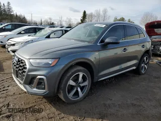 2024 Audi Q5 S line Premium Plus z VIN WA1EAAFYXR2119496, wystawiony jako Copart lot #48243445 z przebiegiem Nie podano mil oraz Szkoda całkowita • Salvage title. Historia ofert i sprzedaży dostępna na DreamBid. Obrazek 1.
