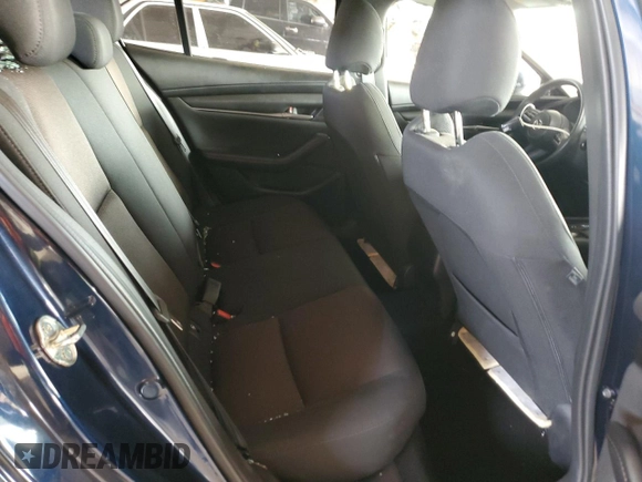 2022 Mazda 3 2.0 with VIN 3MZBPAA76NM304828, listed as a Copart auction lot 50623405 with 17,037 mi miles and Salvage Title. Bid and sale history available at DreamBid. Image 11.