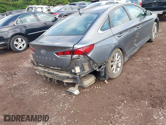 2018 Hyundai Sonata SE z VIN 5NPE24AF0JH641955, wystawiony jako IAAI lot #42255157 z przebiegiem 120 992 mil mil oraz . Historia ofert i sprzedaży dostępna na DreamBid. Obrazek 19.