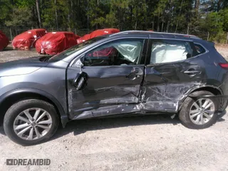 2019 Nissan Rogue Sport SV with VIN JN1BJ1CP9KW230935, listed as a IAAI auction lot 41134162 with 79,721 mi miles. Bid and sale history available at carsss.com. Image 6.