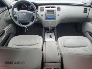 2009 Hyundai Azera GLS with VIN KMHFC46D19A360786, listed as a Copart auction lot 63695005 with 102,733 mi miles and Clean title. Bid and sale history available at DreamBid. Image 8.