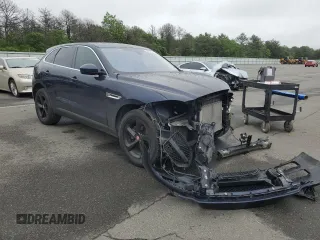 2020 Jaguar F-Pace 25t Prestige with VIN SADCK2FX3LA631612, listed as a Copart auction lot 59767335 with 47,193 mi miles and Salvage title. Bid and sale history available at DreamBid. Image 4.
