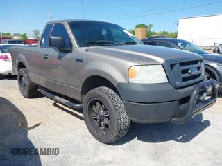 2005 Ford F-150 XL with VIN 1FTRF12265NB55706, listed as a IAAI auction lot 41994192 with 224,996 mi miles. Bid and sale history available at carsss.com. Image 1.