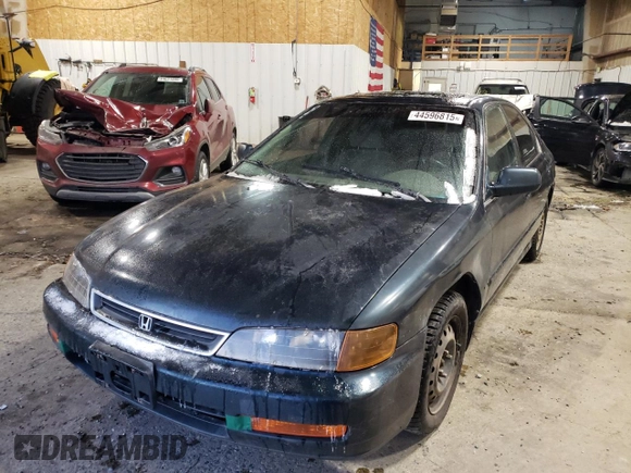 1996 Honda Accord EX with VIN 1HGCD5658TA248126, listed as a Copart auction lot 44596815 with 182,856 mi miles and Clean Title. Bid and sale history available at DreamBid. Image 1.