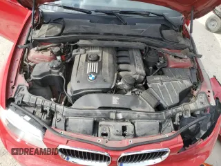 2012 BMW 1 Series 128i z VIN WBAUL7C52CVE87329, wystawiony jako Copart lot #52867624 z przebiegiem 91 237 mil mil oraz Szkoda całkowita • Salvage title. Historia ofert i sprzedaży dostępna na DreamBid. Obrazek 11.