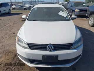 2012 Volkswagen Jetta Sedan SE w/Convenience with VIN 3VWDX7AJ2CM309397, listed as a IAAI auction lot 42020102 with 1 mi miles. Bid and sale history available at carsss.com. Image 6.