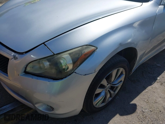 2013 Infiniti M with VIN JN1BY1AR3DM601425, listed as a IAAI auction lot 42238952 with 180,023 mi miles and . Bid and sale history available at DreamBid. Image 15.