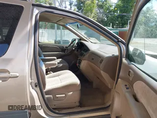 2002 Toyota Sienna LE with VIN 4T3ZF13C82U465335, listed as a IAAI auction lot 40274809 with 178,560 mi miles and . Bid and sale history available at DreamBid. Image 5.