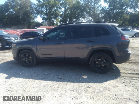 2020 Jeep Cherokee Latitude Plus with VIN 1C4PJLLB7LD581696, listed as a IAAI auction lot 40094839 with 55,576 mi miles. Bid and sale history available at carsss.com. Image 14.