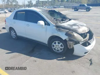 2008 Nissan Versa 1.8 S with VIN 3N1BC11E58L441687, listed as a IAAI auction lot 41900596 with 1 mi miles. Bid and sale history available at carsss.com. Image 1.