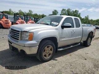 2010 GMC Sierra 1500 SLE z VIN 1GTSKVE3XAZ298038, wystawiony jako Copart lot #58717265 z przebiegiem 174 973 mil mil oraz Czysty tytuł • Clean title. Historia ofert i sprzedaży dostępna na DreamBid. Obrazek 1.