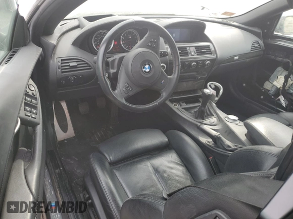 2007 BMW 6 Series M6 z VIN WBSEK93557CY78648, wystawiony jako Copart lot #52179345 z przebiegiem 22 453 mil mil oraz Szkoda całkowita • Salvage title. Historia ofert i sprzedaży dostępna na DreamBid. Obrazek 8.