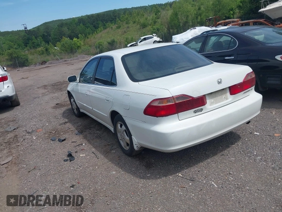 1999 Honda Accord LX z VIN JHMCG5643XC000176, wystawiony jako IAAI lot #42193734 z przebiegiem 261 485 mil mil oraz . Historia ofert i sprzedaży dostępna na DreamBid. Obrazek 3.