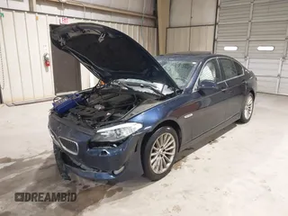 2011 BMW 5 Series 535i z VIN WBAFR7C55BC606991, wystawiony jako IAAI lot #42249804 z przebiegiem 47 417 mil mil oraz . Historia ofert i sprzedaży dostępna na DreamBid. Obrazek 17.