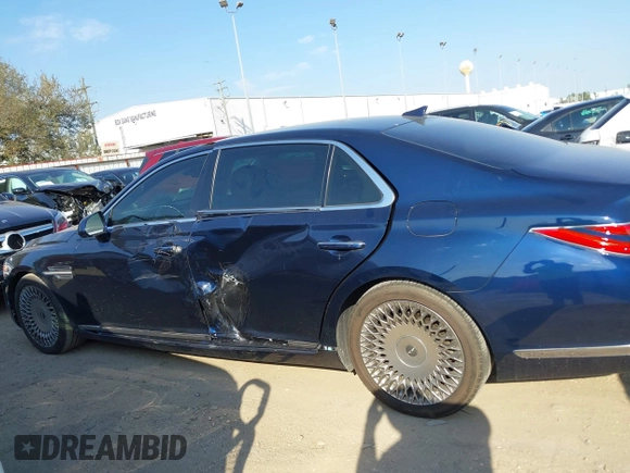2021 Genesis G90 Ultimate with VIN KMTF54PH4MU085164, listed as a IAAI auction lot 41702570 with 27,794 mi miles and . Bid and sale history available at DreamBid. Image 14.
