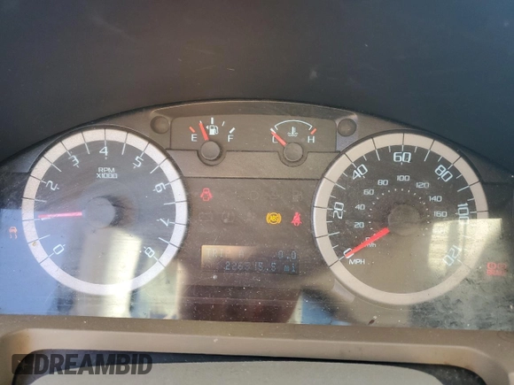2011 Ford Escape XLT with VIN 1FMCU0D72BKA34517, listed as a Copart auction lot 48661095 with 226,515 mi miles and Salvage Title. Bid and sale history available at carsss.com. Image 9.