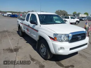 2011 Toyota Tacoma with VIN 5TFUU4EN2BX015868, listed as a IAAI auction lot 41861830 with 255,524 mi miles. Bid and sale history available at carsss.com. Image 1.