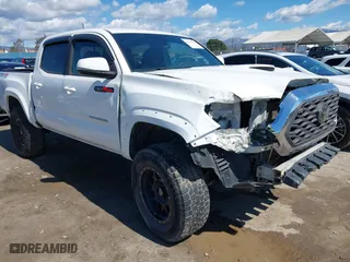 2019 Toyota Tacoma 4WD SR with VIN 3TMCZ5AN3KM207007, listed as a IAAI auction lot 41755529 with 43,203 mi miles. Bid and sale history available at carsss.com. Image 1.
